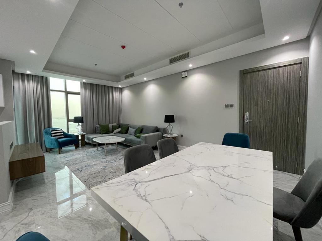 Apartment Al Safwa 2 *